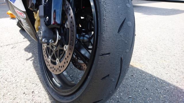 Dunlop A 14 再レビュー のパーツレビュー Gsx R1000 きくりんです みんカラ