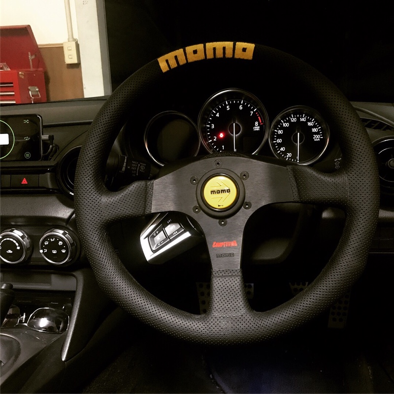 momo Competition Steering Wheel のパーツレビュー