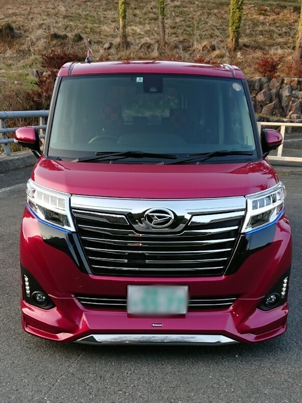 ダイハツ トール 部品（フロントグリル）｜エアロパーツ｜自動車
