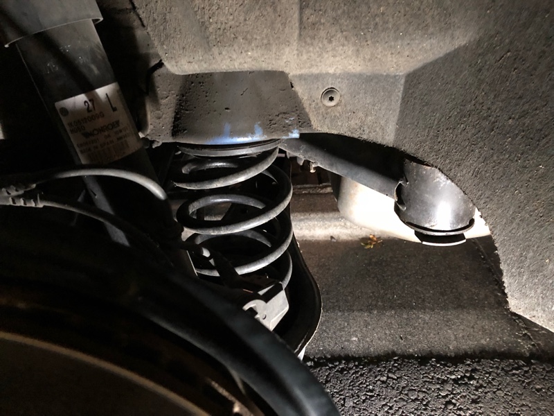 VW ゴルフR (7.5)純正スプリング パーツ VW ゴルフR (7.5)純正スプリング パーツ