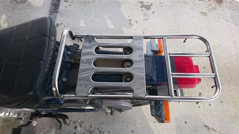 アウトスタンディング ステンレス リアロングキャリア カブ カスタム用 のパーツレビュー スーパーカブ50 カスタム Taku Jiro みんカラ