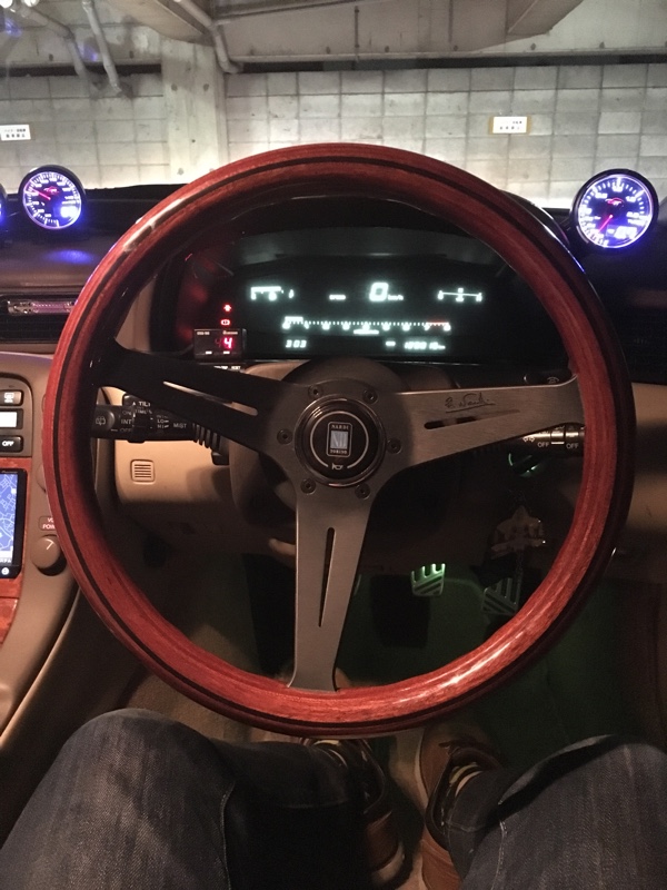 NARDI CLASSIC WOOD ウッド＆ブラックスポーク のパーツレビュー 