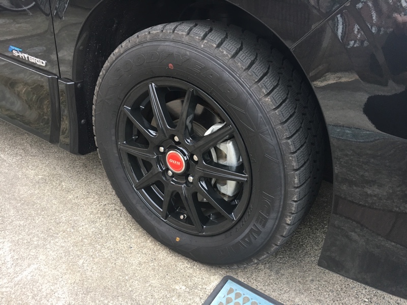 スタッドレスタイヤ195/65R15アイスナビ6 グッドイヤー2018年製 