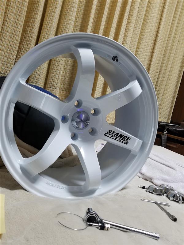 グリーン・ホワイト系 完成品♪ スタンスマジック 19インチ クラウン