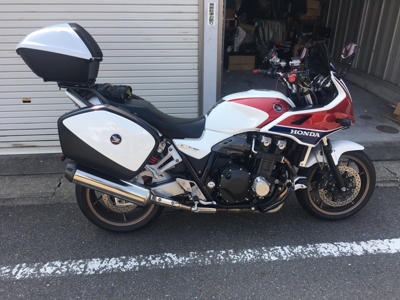 ホンダ 純正 パニアケース のパーツレビュー Cb1300 Super Bol D Or スーパーボルドール Knji Cb１３００ みんカラ