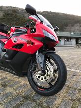 Cbr1000rr カスタムまとめ おすすめのカスタムはこれだ エアロ ホイール Ledなど みんカラ