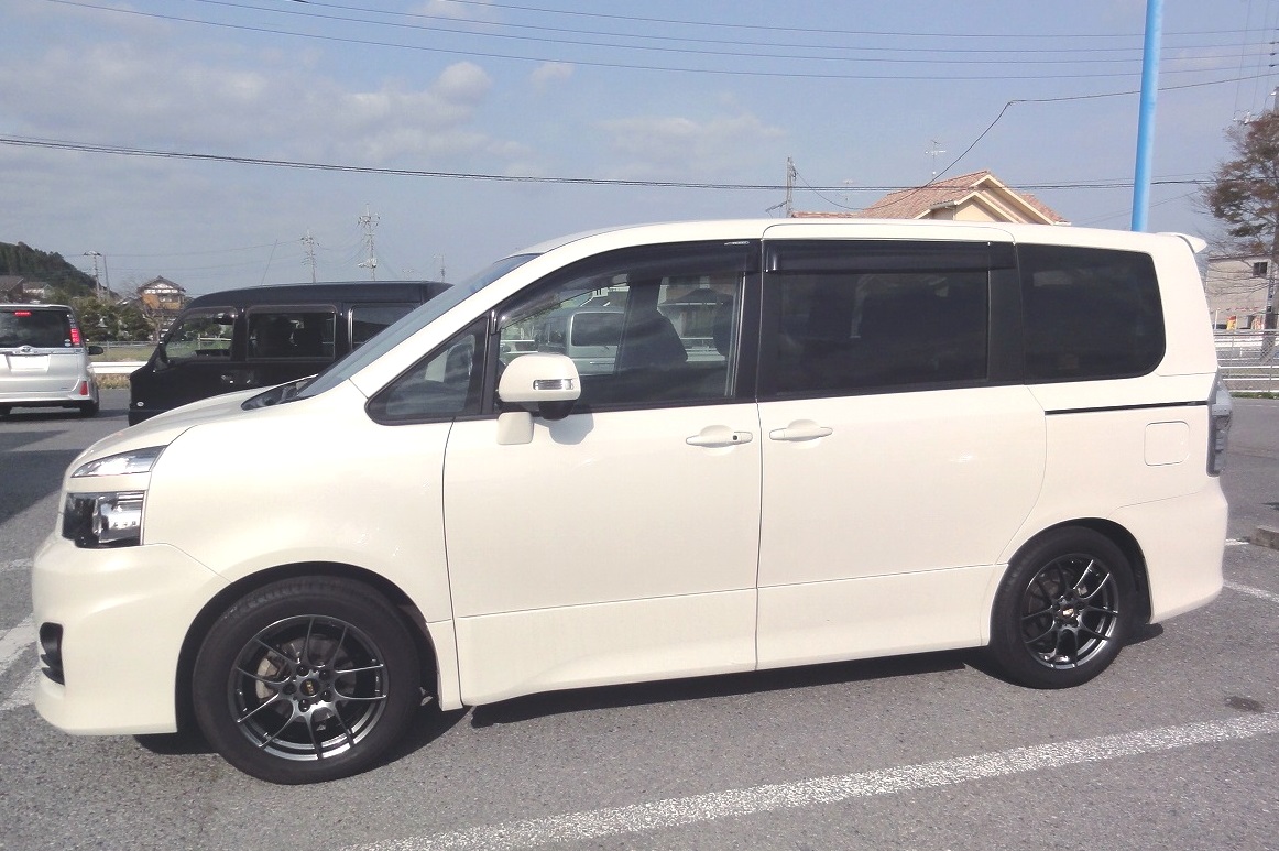 BRIDGESTONE REGNO GRVⅡ 215/55R17 のパーツレビュー | ヴォクシー(VI BRIDGESTONE REGNO GRVⅡ 215/55R17 のパーツレビュー | ヴォクシー(VI