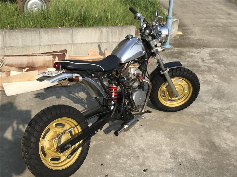 Big Ceder ティアドロップアルミタンク のパーツレビュー エイプ50 くらぶまん かにたん ﾟ ﾟ ノ みんカラ
