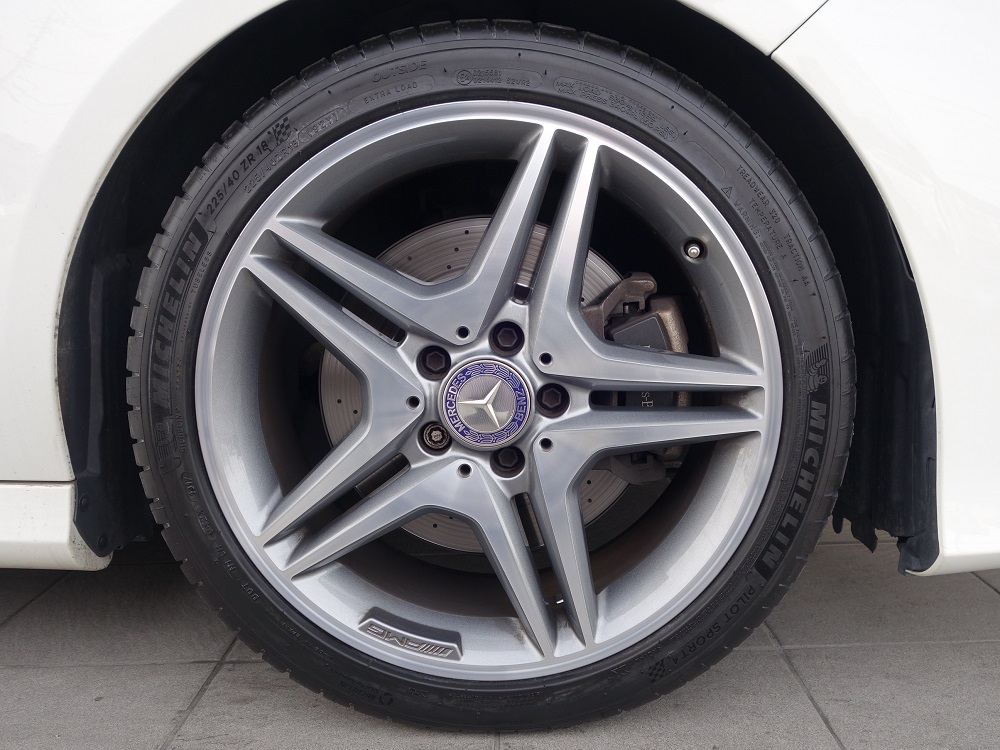 MICHELIN PILOT SPORT 4 225/40ZR18 のパーツレビュー | CLA