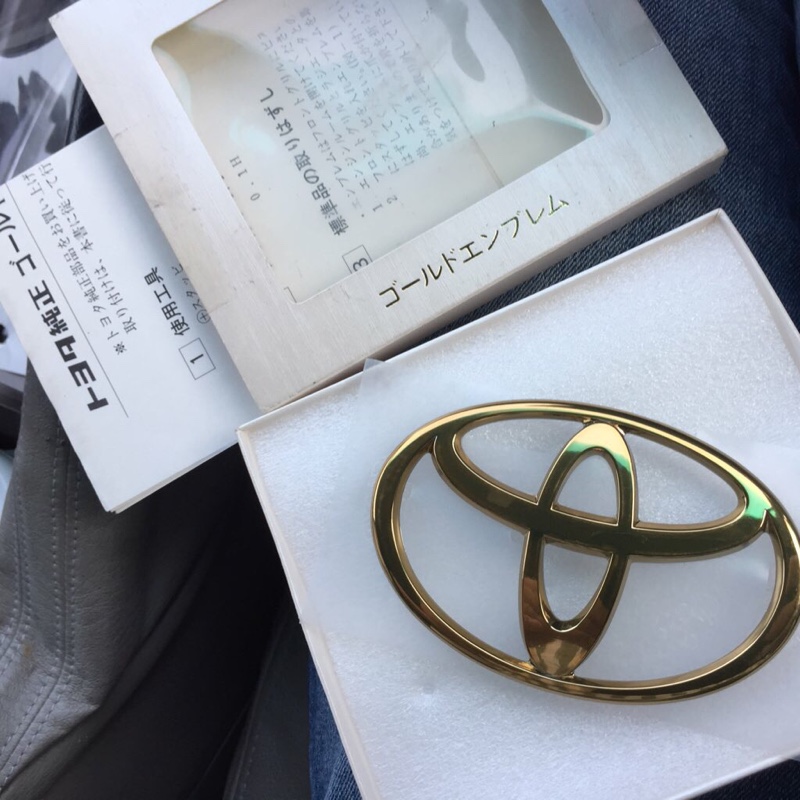 トヨタ(純正) ゴールドエンブレム のパーツレビュー | マークII