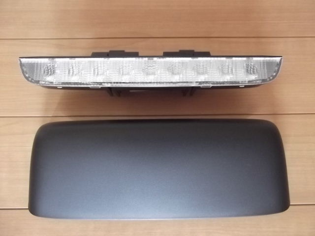 スズキ(純正) パレットSW用ハイマウントストップランプ のパーツ