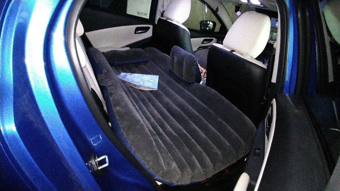 Leacree 車用ベッド エアーベッド アウトドアベッドキット キャンプ用 車中泊ベッド のパーツレビュー デミオ あの金さん みんカラ