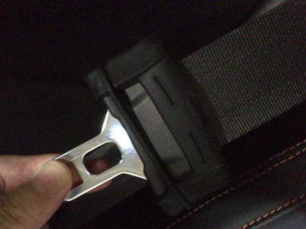 Tauwell シリコンシートベルトタングプレートカバー ブラック のパーツレビュー Xv ぎゃらが みんカラ