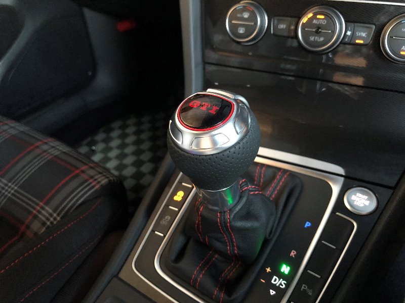 VW / フォルクスワーゲン純正 TTRS シフトノブ加工&移植 の