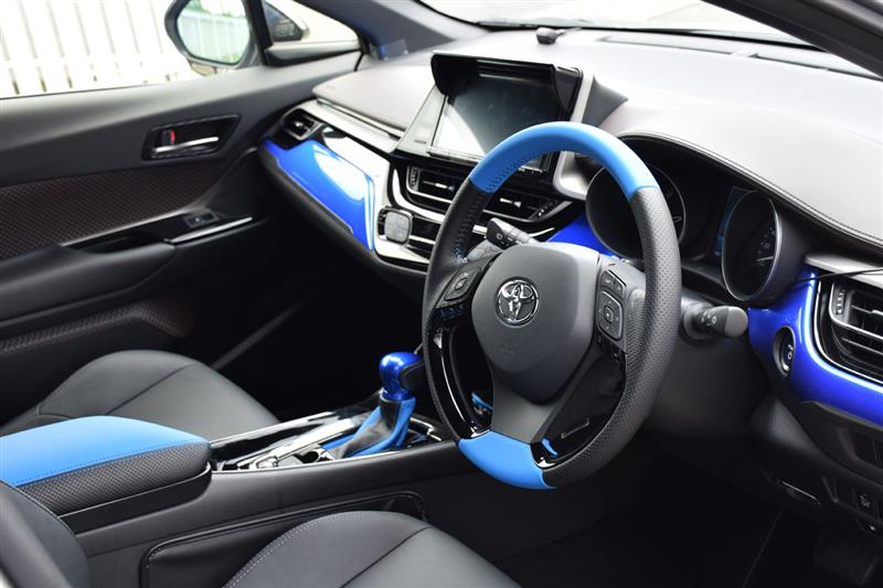 Leather Custom First C Hr純正ステアリングカスタム のパーツレビュー C Hrハイブリッド Leather Custom First みんカラ Leather Custom First C Hr純正ステアリングカスタム のパーツレビュー C Hrハイブリッド Leather Custom First みんカラ