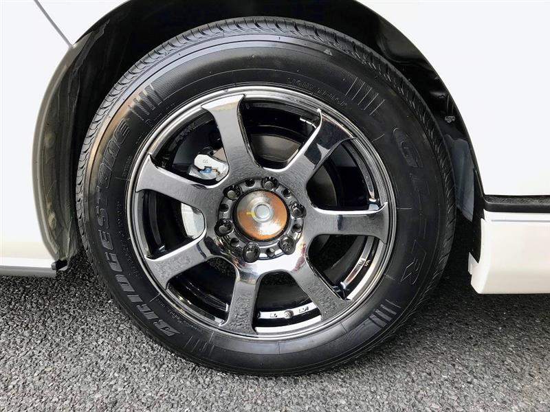 ハイエースタイヤブリヂストンGL-R