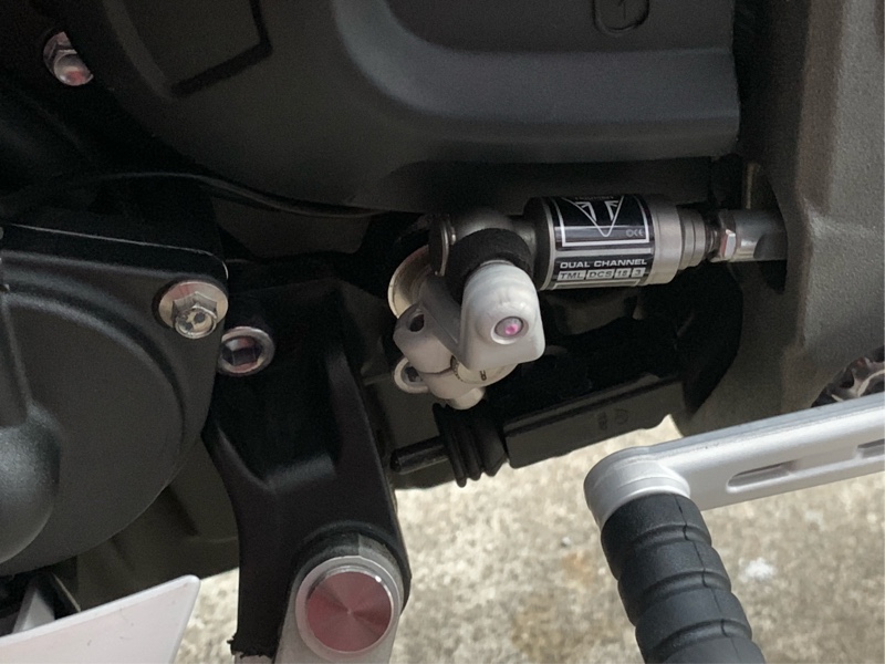 トライアンフ純正 クイックシフター のパーツレビュー スピードトリプル Rs Megaima みんカラ