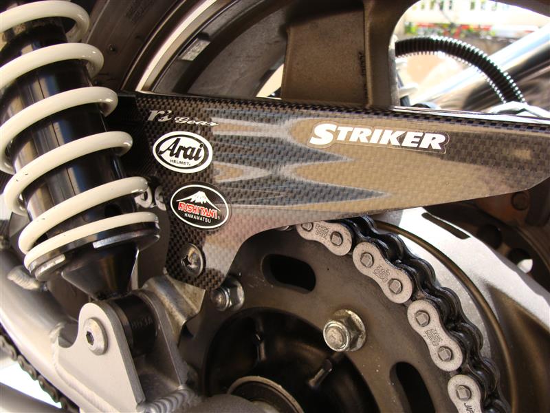 STRIKER カーボンチェーンカバー のパーツレビュー | ZRX400