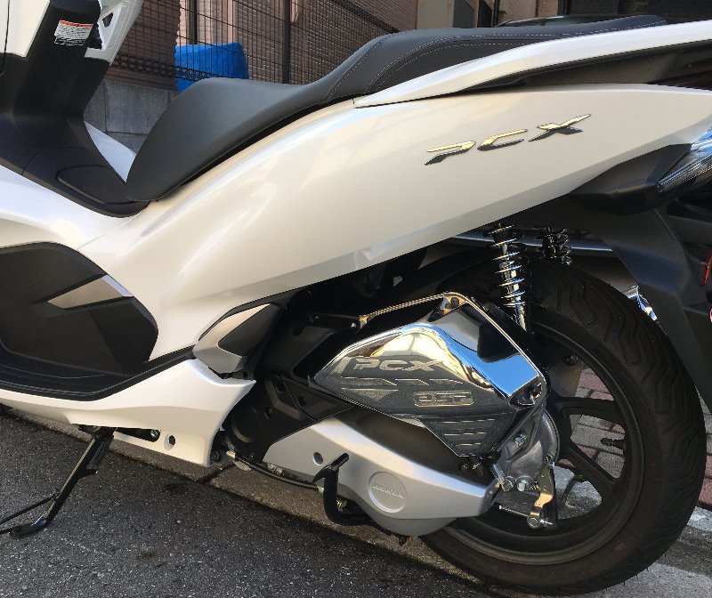 社外品 Pcx Jf81 メッキ エアクリーナーカバー のパーツレビュー Pcx Black Nyan2 みんカラ