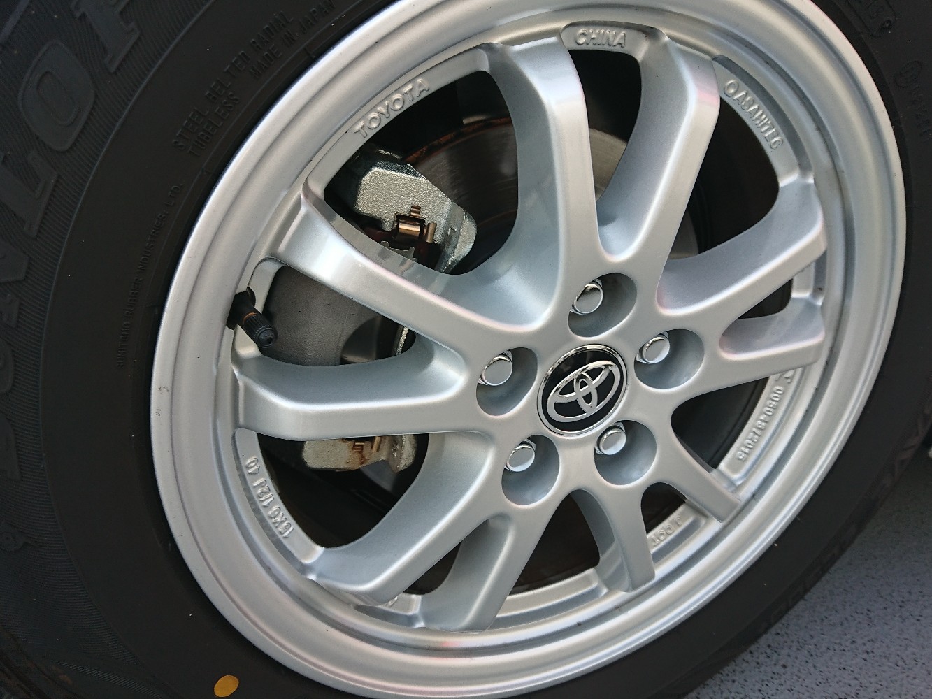 トヨタ プリウス 50 ホイールキャップ 4枚セットPHV ZVW52 送料