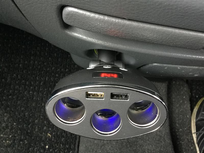 Aoguerbe シガーソケット 車用ソケット分配器 3連 Usb 車載充電器 2usbポート カーチャージャー 最大3 1a 5v 急速充電 電圧バッテリー表示 独立スイッチ 12v 24v車対応 のパーツレビュー タントカスタム 金澤あずき みんカラ