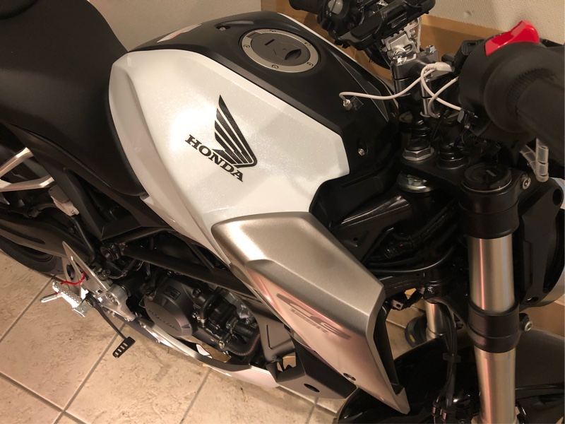 ホンダ 純正 タンクカバー のパーツレビュー Cb125r よしキョロ みんカラ