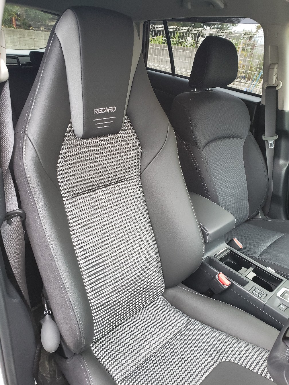 Recaro Lx F のパーツレビュー レヴォーグ Hiya Atsu みんカラ Recaro Lx F のパーツレビュー レヴォーグ Hiya Atsu みんカラ