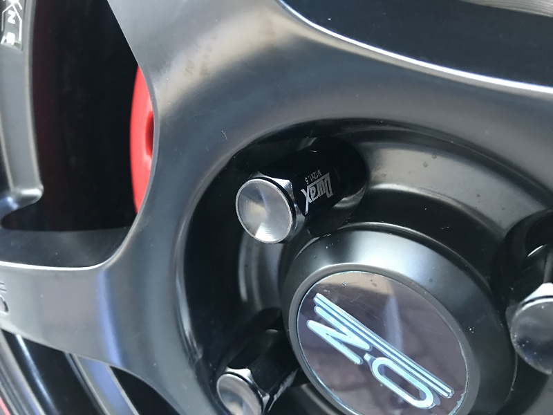 Durax 鍛造 アルミ ホイールナット レーシングナット アルミナット 50mm 黒 ブラック M12 P1 5 長 袋ナット 非貫通タイプ ナット ロングタイプ 袋 Hex19 のパーツレビュー アバルト 500 ハッチバック ぽてりこ みんカラ