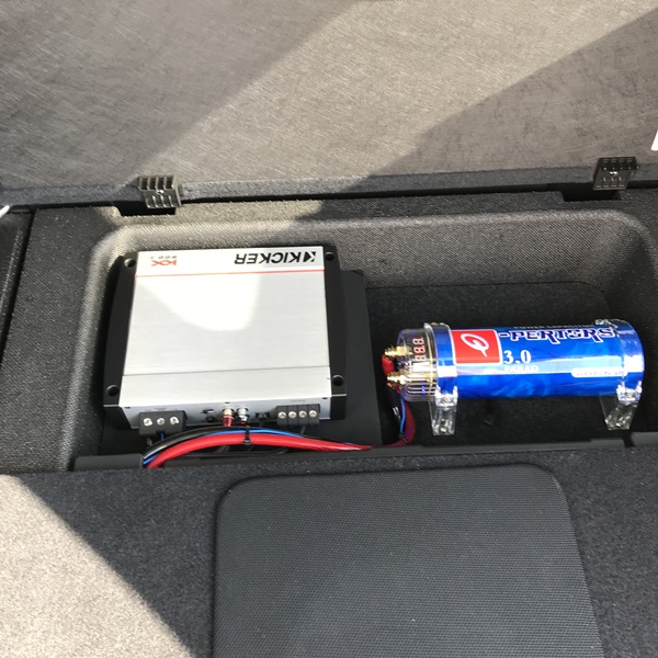 大学生 割引 3.0Fキャパシタ waves のパーツレビュー レヴォーグ(くまぽい | カーオーディオ
