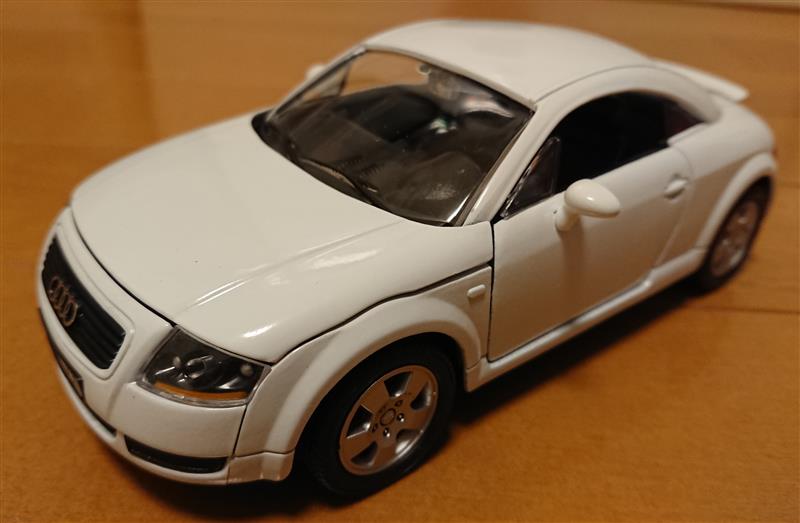 1/24 Maisto Audi 1St Tt Roadster Assembled Minicar Model Car