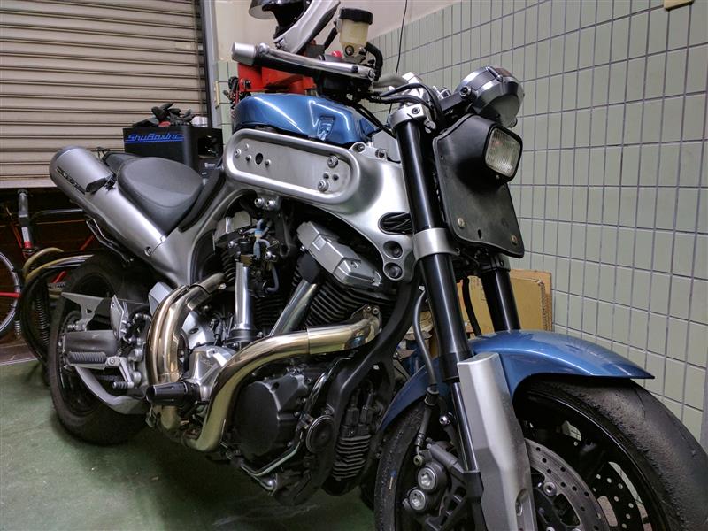 純正 黒紫色 フロントカウル mt-01 - メルカリ