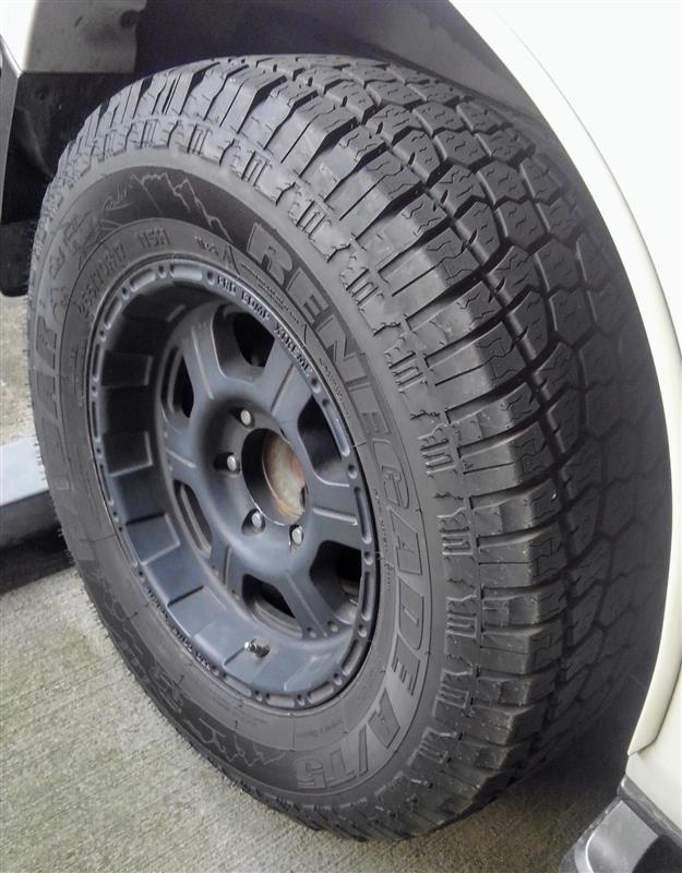 RADAR(レーダー) RENEGADE A/T5 265/70R17 のパーツレビュー