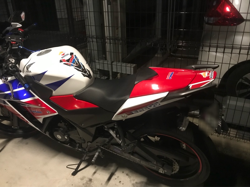 ホンダ 純正 シングルシートカウル のパーツレビュー Cbr250r ナッシングス みんカラ