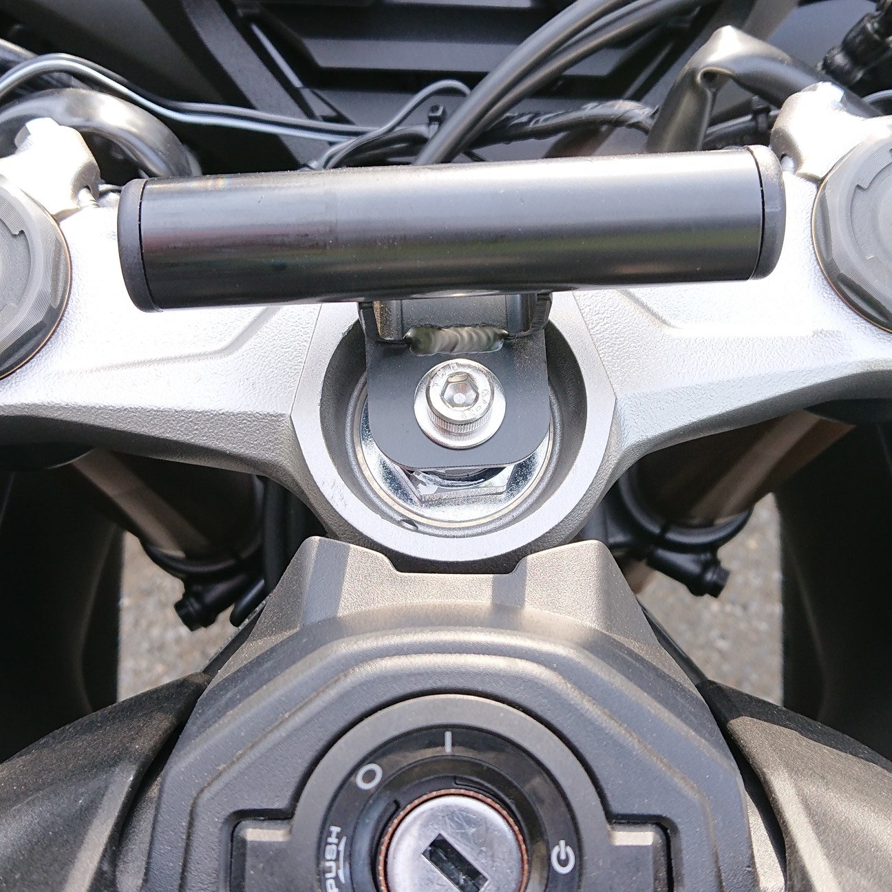 Daytona デイトナ マルチバーホルダーショートタイプ ステムホールクランプ ブラック のパーツレビュー Cbr650r 村正 みんカラ