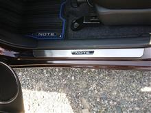 ノート ノート/NOTE E12 後期：純正 キッキングプレート（LED
