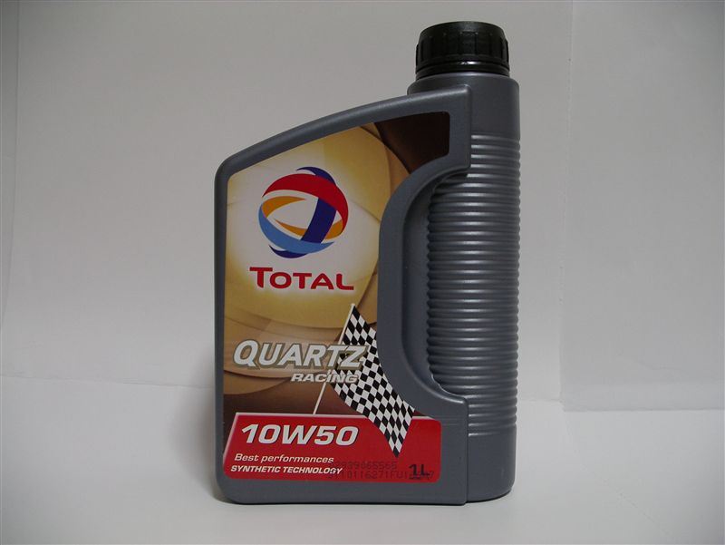 QUARTZ RACING 10W-50 TOTAL(トタル)のエンジンオイルの口コミ・パーツ ...