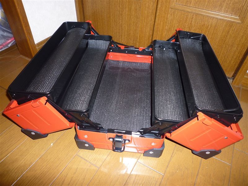 両開きメタルケース(特典付) EK-10R2 KTC / 京都機械工具(ケイティー