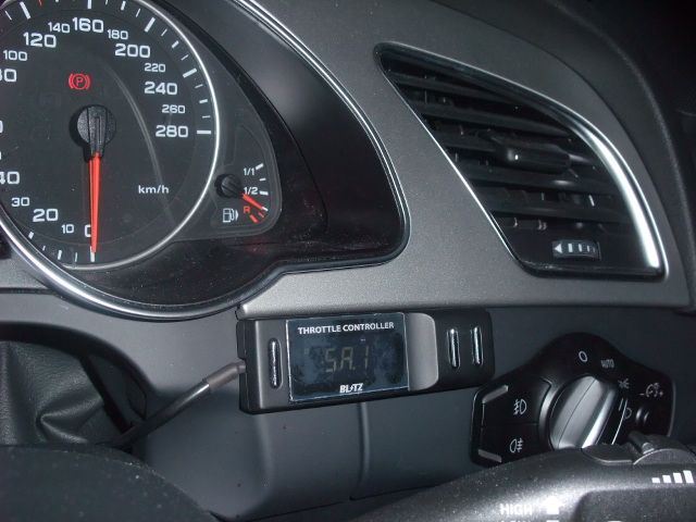 THROTTLE CONTROLLER BLITZ(ブリッツ)のスロットルコントローラーの ...