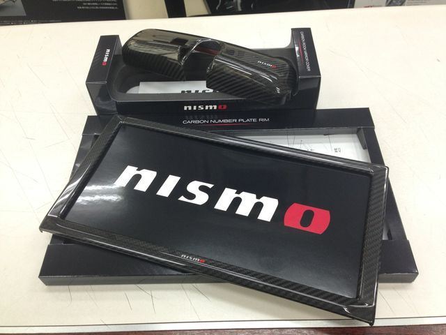 カーボンルームミラーカバー NISMO(ニスモ)のルームミラーカバーの ...