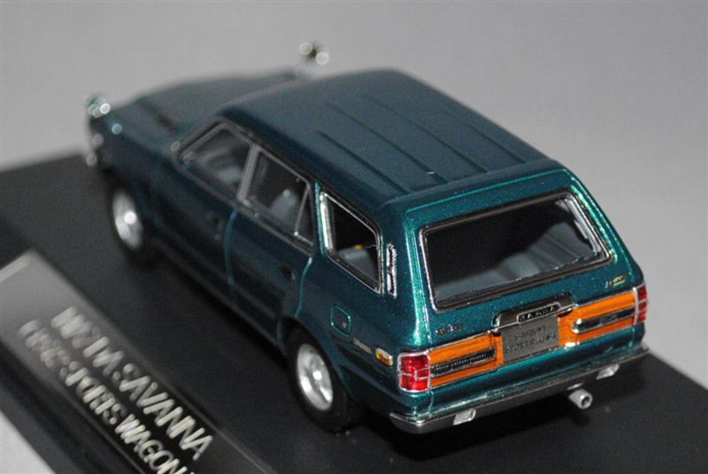 1/43スケール、マツダ サバンナ スポーツワゴン、｜覆面えるの