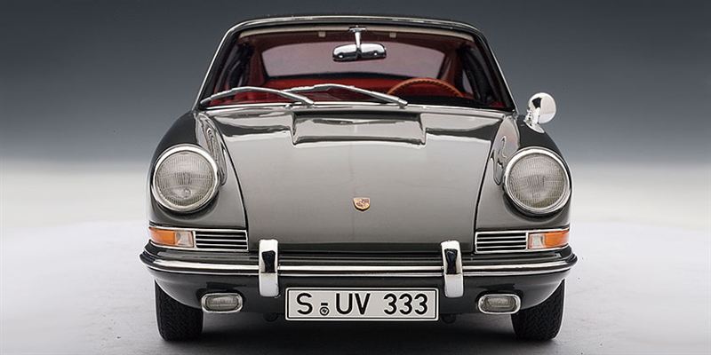 ポルシェミュージアム特注 1/18ポルシェ911 1964 スレートグレー