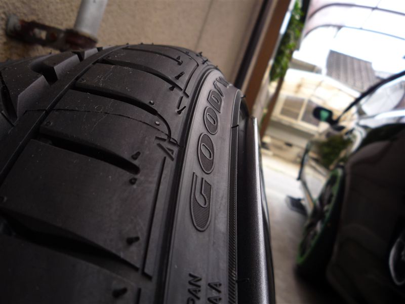 すばゆ～のフォトギャラリー「8.5J＋215/35R19（GOODYEAR LS2000
