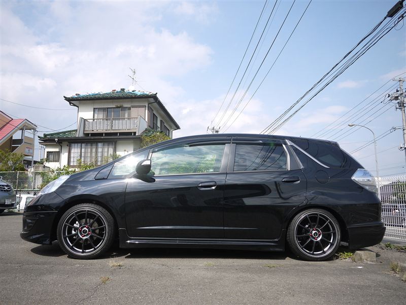 黒シャトル 宮城県のフォトギャラリー 車高調とホイール取り付け ホンダ フィットシャトル ハイブリッド みんカラ