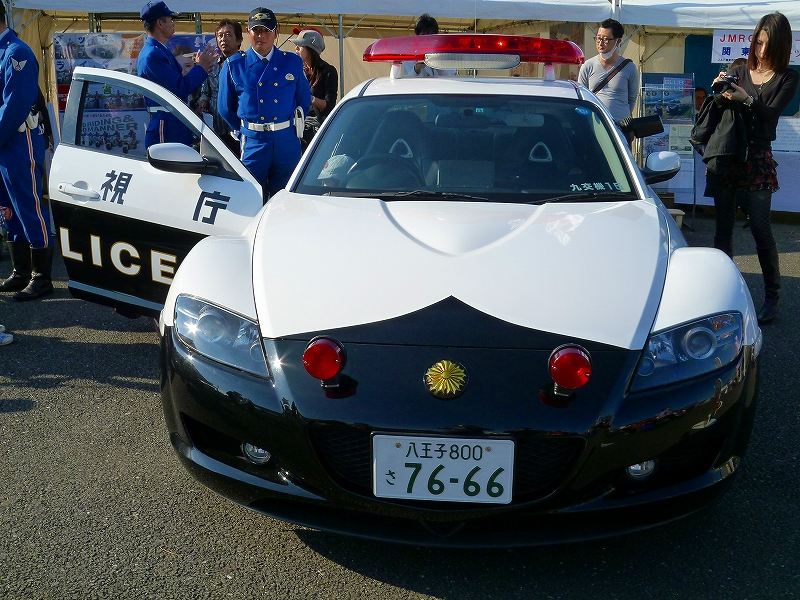 交通機動隊パトカー（マツダＲＸ－８）