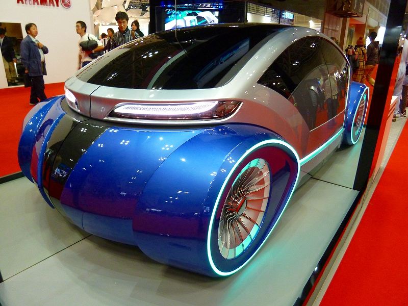 小糸製作所