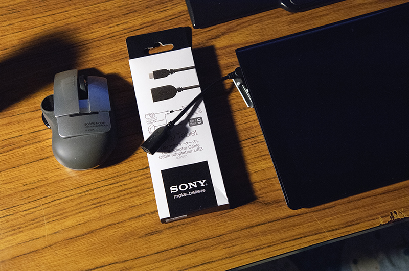 純正の USB アプターケーブル