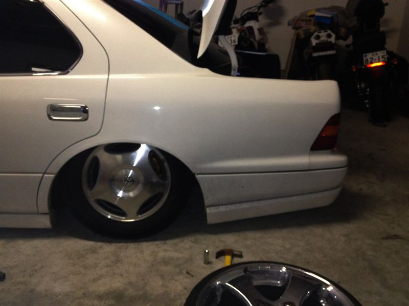 トヨタ(純正) 20系セルシオ純正アルミホイール のパーツレビュー