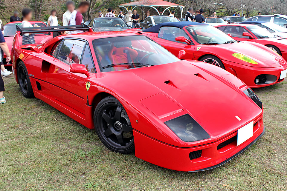 フェラーリ F40