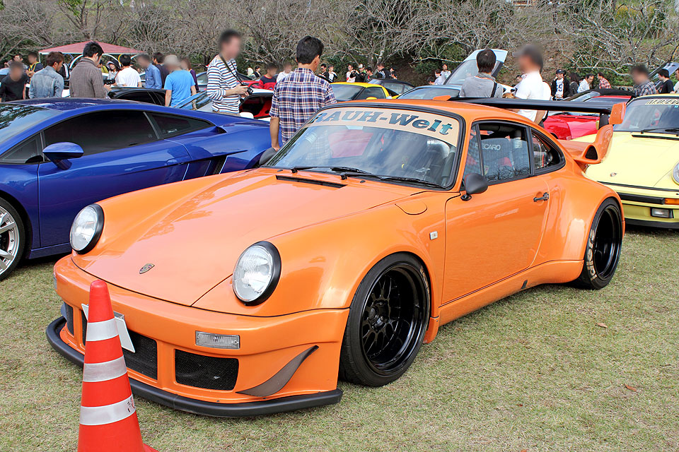 ポルシェ 911 カレラ RWB スタイリング