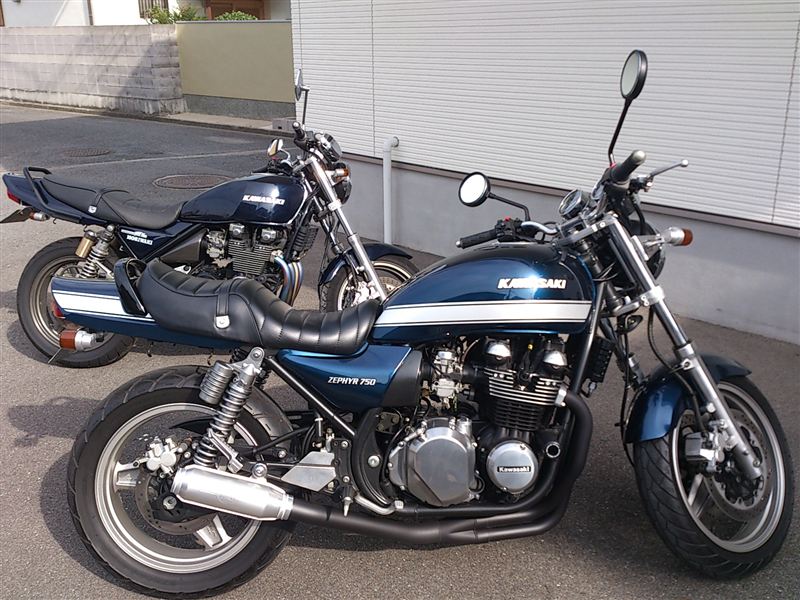希少 ゼファーχ ZIIテールカウル メタリックオーシャンブルー